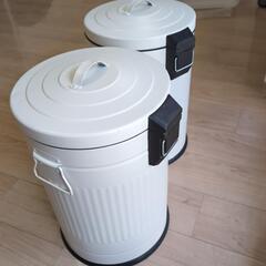 【おしゃれ】スチールゴミ箱2個セットの画像