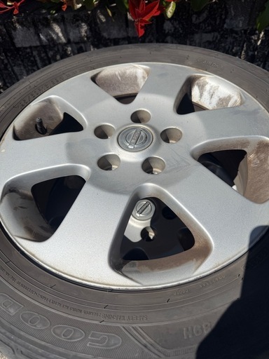 ノーマルタイヤ　日産純正アルミ付　4本セット 195/60R16 