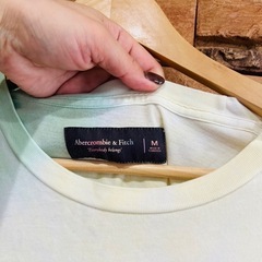メンズTシャツ Abercrombie & Fitch マーブル模様Tシャツの画像