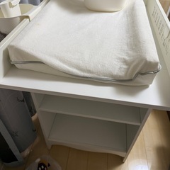 おむつ交換台
