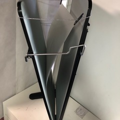 天）TOSHIBA ズボンプレッサー HIP-T35の画像
