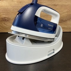 TOSHIBA 東芝 La-Coo ta-FDX650 コードレス　スチームアイロン アイロン 2021年製 の画像
