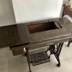 ジャノメ足踏みミシン(ミシンなし)の画像