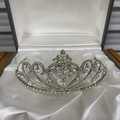 出張買取実施中★ティアラ