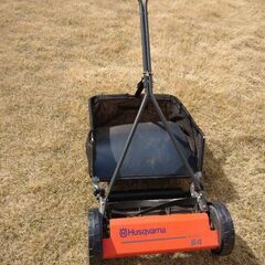 芝刈機　Husqvarna NovoCut 64