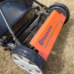 芝刈機　ハスクバーナ　Husqvarna NovoCut 64の画像