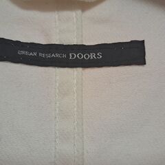 URBAN RESEARCH DOORS ホワイトロングコート 秋・春ものの画像