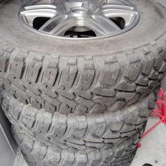 195/80r15 M/Tタイヤ4本セット 114.3-5の画像