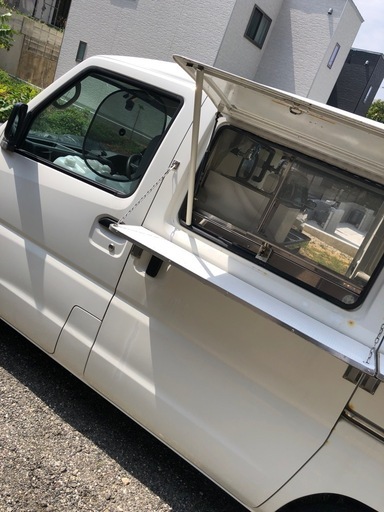 値下げしました！自営業スタート◎キッチンカー　即営業可能シンプル白 オマケ付属可