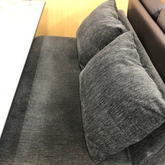 ?ダイニングテーブル4点セット?