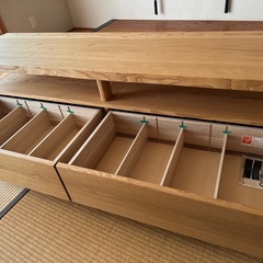 栗の木の新品未使用品テレビボード　売ります！取りに来れる方限定！の画像