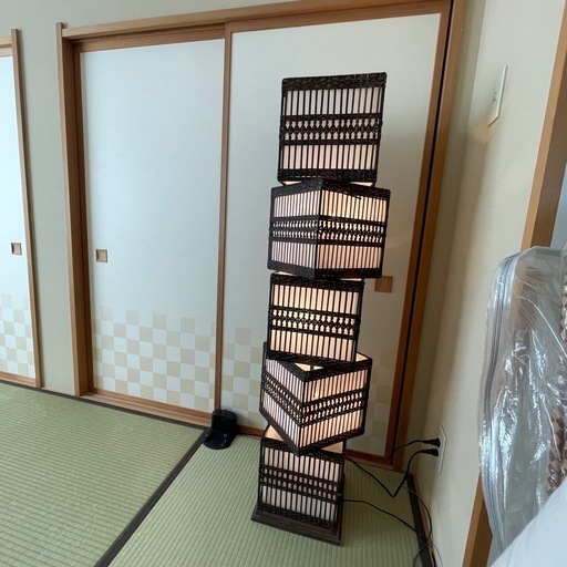 スタンドライト　フロアライト