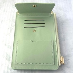 【未使用】スマホポーチ 大画面スマホ対応 ポシェット グリーンの画像