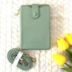 【未使用】スマホポーチ 大画面スマホ対応 ポシェット グリーン