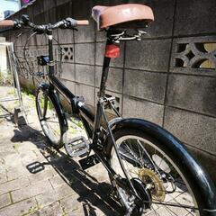 折りたたみ自転車の画像