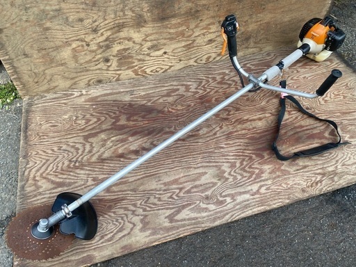 共立　エンジン式　刈払機　SRE2720