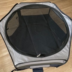 折りたたみ式　プレイサークル　ペット用の画像