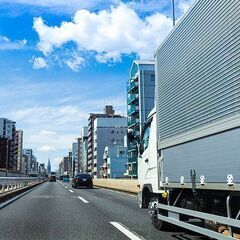 15時スタート【中型配送ドライバー】3t～4t車での店舗配…