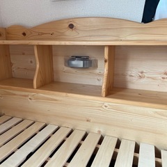 宮付きベッドフレームの画像