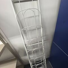 [カタログスタンド]。土日祝日に取りに来ていただけるのであれば、安価でお譲りいたします。の画像
