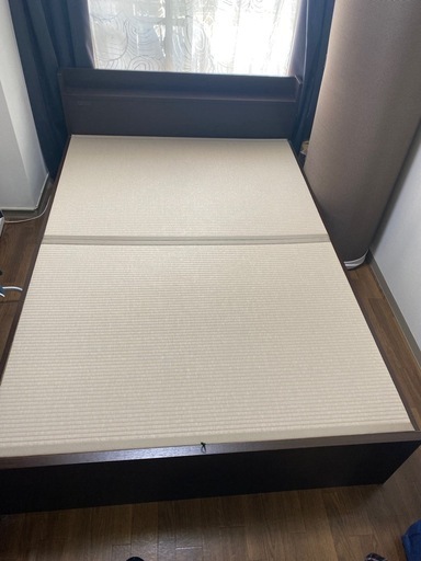 国産ダブル畳ベッド　　収納付き