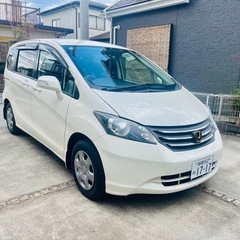 ホンダ フリード 7人乗り パワースライドドア付きの画像