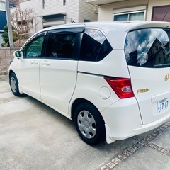 ホンダ フリード 7人乗り パワースライドドア付きの画像