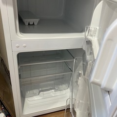 冷蔵庫（Hisense／2ドア）の画像