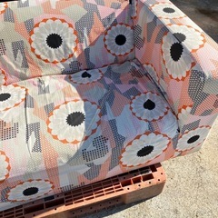 無料❗️2人掛けソファ　花柄の画像