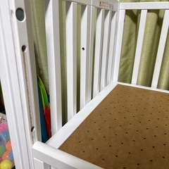 ヤマザキ 折りたたみミニベビーベッドハイタイプ ホワイト 国産 日本製