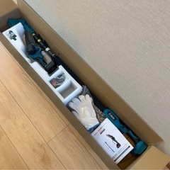 お取り引き中【未使用】小型チェーンソー 高枝切りハサミ 6インチ 軽量 バッテリー付きの画像