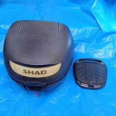 バイク リアボックス SHAD トップケース 26L ベース付属...