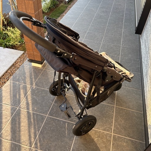 美品中古　エアバギー ココプレミアム　グリーン　 ベビーカー COCO エアバギー ココ プレミア フロムバース ベビーカー レインカバー