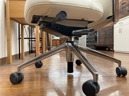 ワークチェア　vitra レザー　AC5
