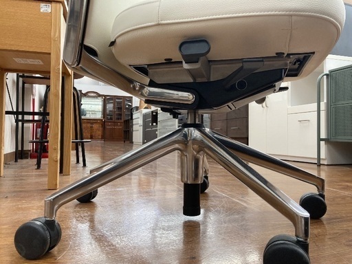 ワークチェア　vitra レザー　AC5