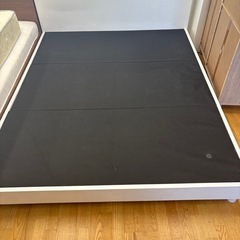 値下げしました。N921★エトウ★クイーンベッド★ベッド★幅1625ｍｍの画像