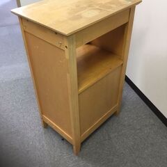 お取引中【中古】「木製戸棚（引き出し付き）」 1台　お譲りします！　※引取のみの画像