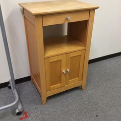 お取引中【中古】「木製戸棚（引き出し付き）」 1台　お譲りします...