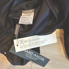 新品 タグ付き シフォントップス 黒の画像
