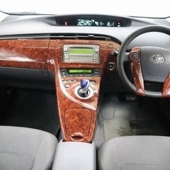 ハイブリット車の人気といえば…？🚙✨　トヨタ　プリウスの画像