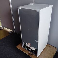 A-StageRF04A-112WT2ドア冷蔵庫白色112L『中古美品、凹みあり A-StageRF04A-112WT2ドア冷蔵庫白色112L『中古美品、凹みあり