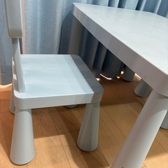 子供用　テーブル　イス　半額以下！の画像