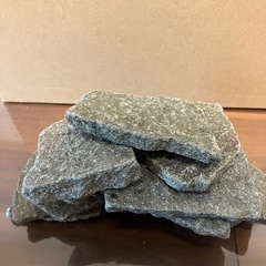 輝板石＋溶岩石の画像