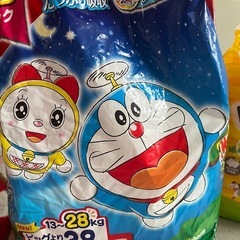 まとめ売り。オムツ、パットの画像