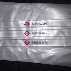 405　断捨離中）新品　中古）日産ロゴシール　NISMO