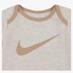 NIKE3点セット未使用品の画像