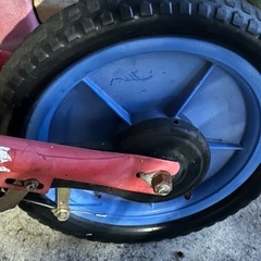 足漕ぎ自転車の画像