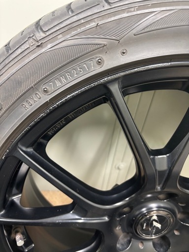 交渉中
レオニス18インチタイヤホイールセット