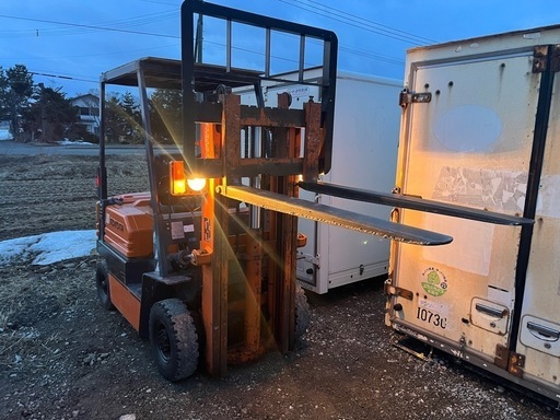 TOYOTA フォークリフト　ディゼル　あわメーター1439！ 商談中