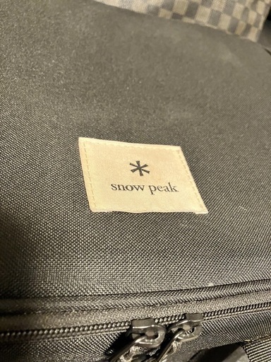 【美品】 peak 黒 バッグ　収納ボックス　220UG-462